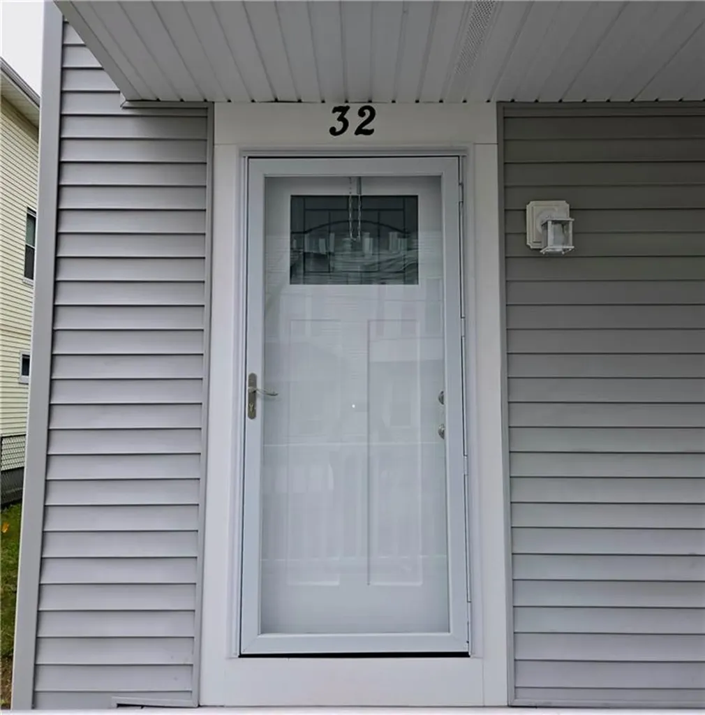 32 Gooding Street Pawtucket RI 02860