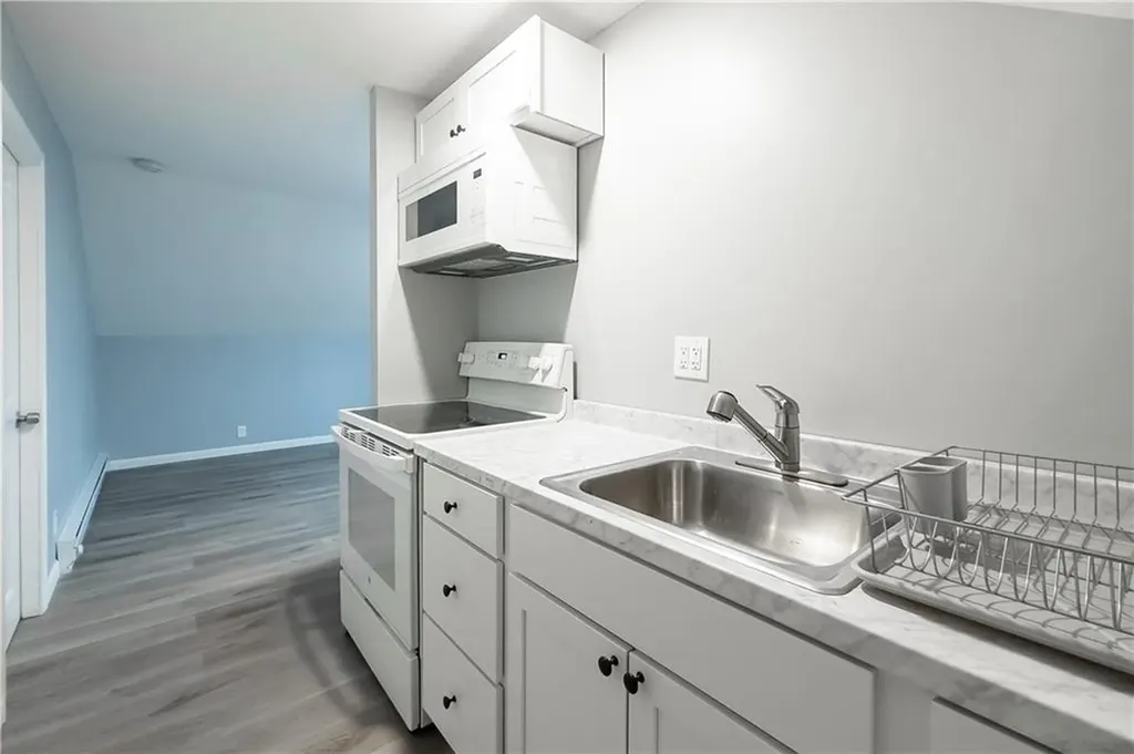 32 Gooding Street Pawtucket RI 02860