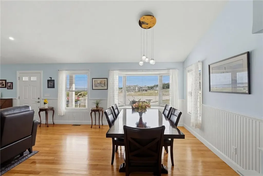 66 Mare Terrace Portsmouth RI 02871