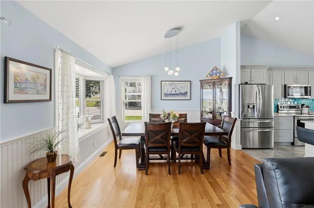 66 Mare Terrace Portsmouth RI 02871