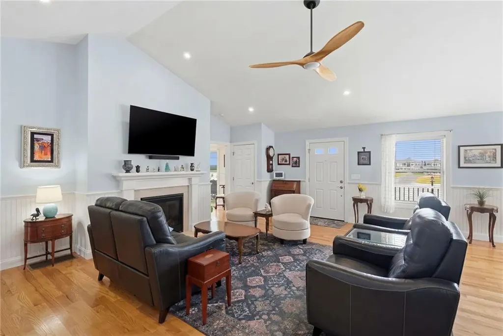 66 Mare Terrace Portsmouth RI 02871