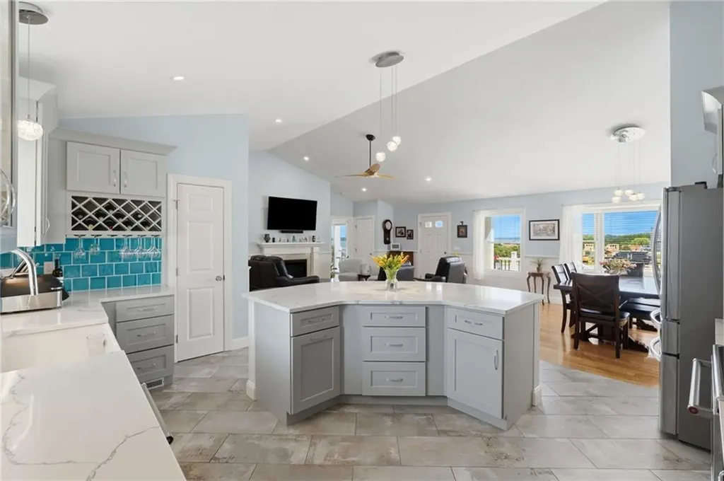 66 Mare Terrace Portsmouth RI 02871