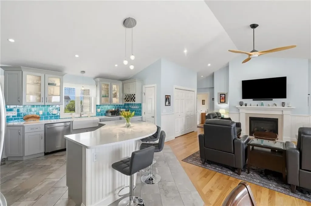 66 Mare Terrace Portsmouth RI 02871