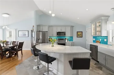66 Mare Terrace Portsmouth RI 02871