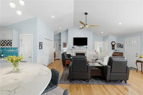 66 Mare Terrace Portsmouth RI 02871