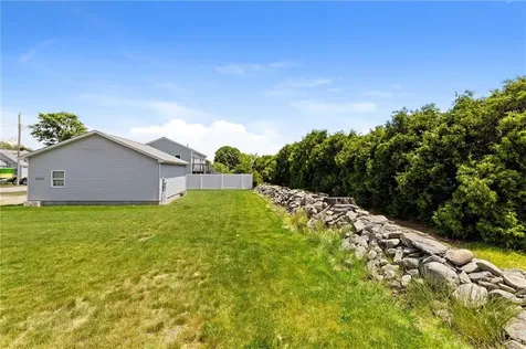 3055 East Main Road Portsmouth RI 02871