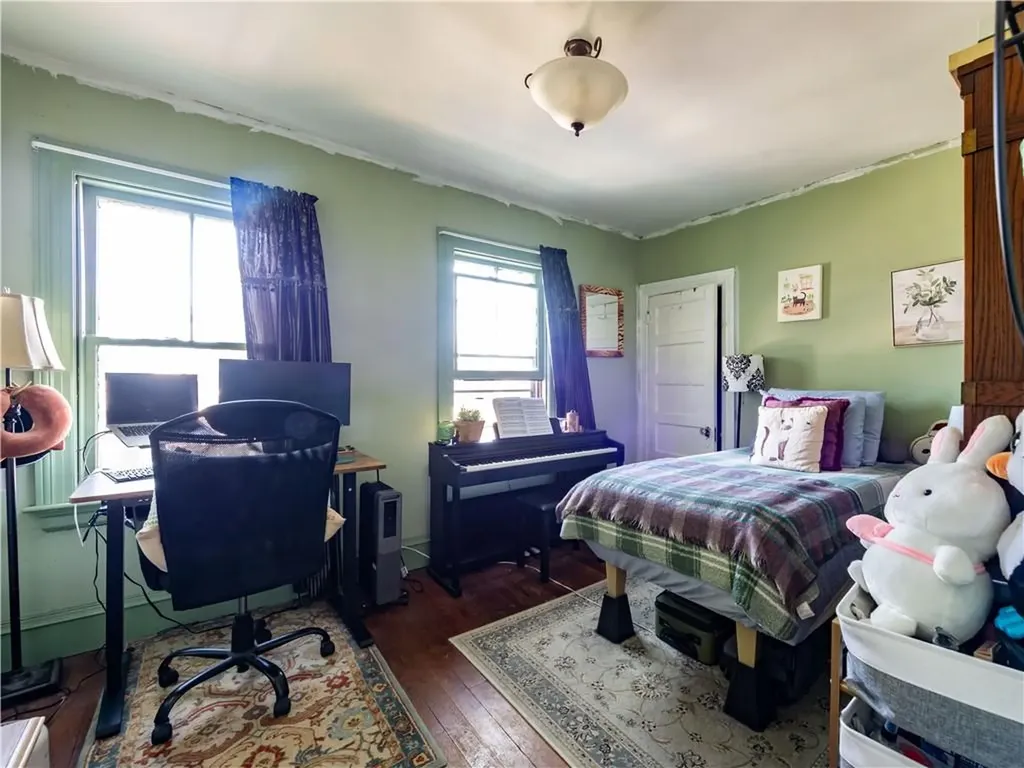 12 Manton Street Warwick RI 02818