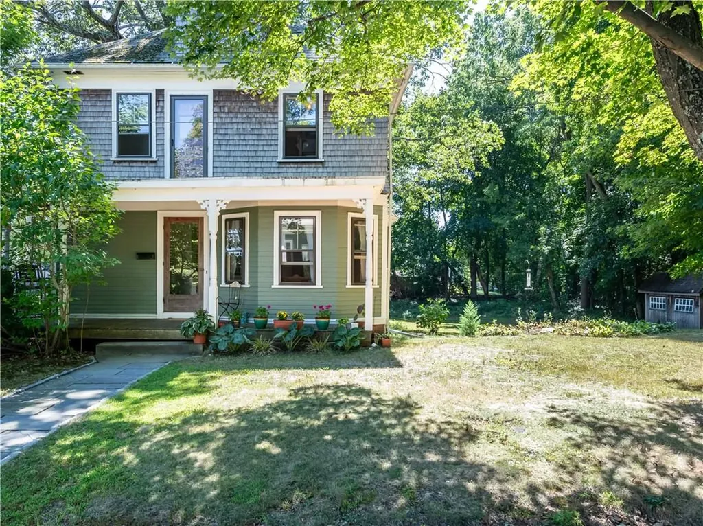 12 Manton Street Warwick RI 02818