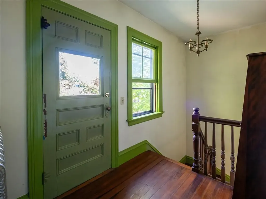 12 Manton Street Warwick RI 02818