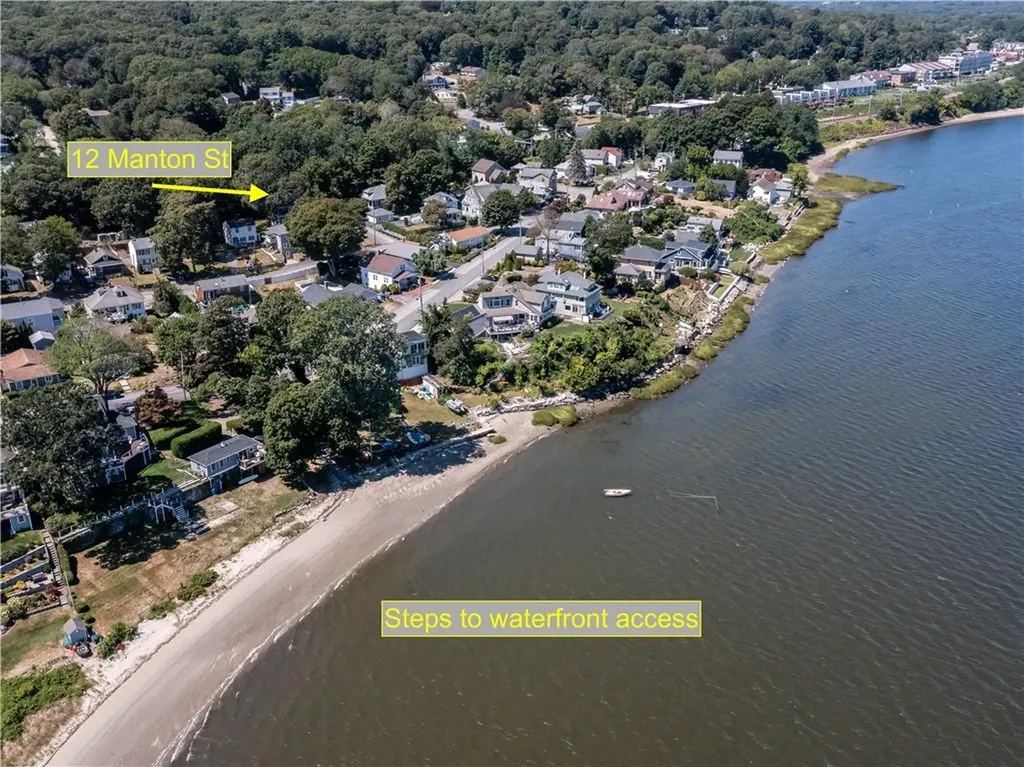 12 Manton Street Warwick RI 02818
