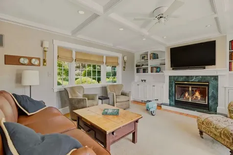 148 Nanaquaket Road Tiverton RI 02878
