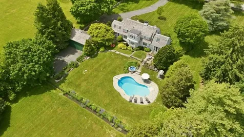 148 Nanaquaket Road Tiverton RI 02878