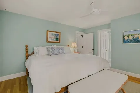 148 Nanaquaket Road Tiverton RI 02878