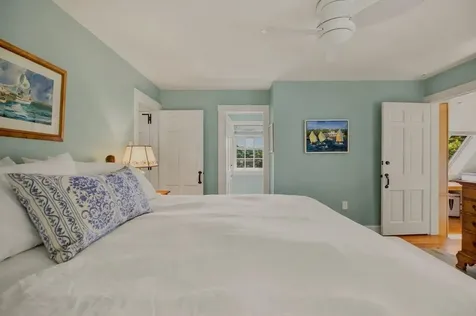 148 Nanaquaket Road Tiverton RI 02878