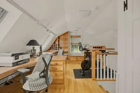 148 Nanaquaket Road Tiverton RI 02878