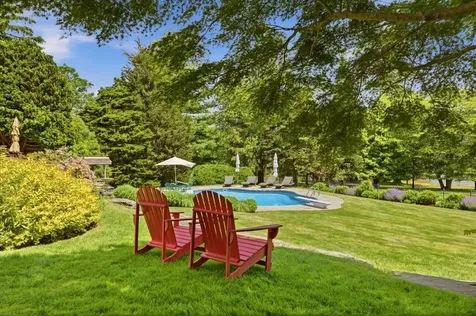 148 Nanaquaket Road Tiverton RI 02878