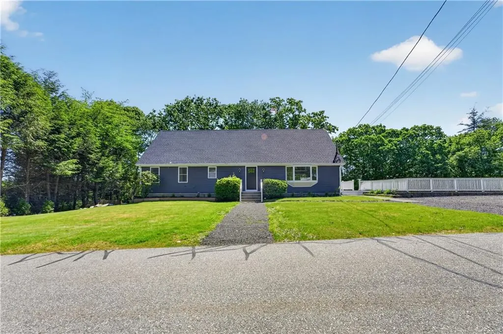 40 Pound Road Westerly RI 02891