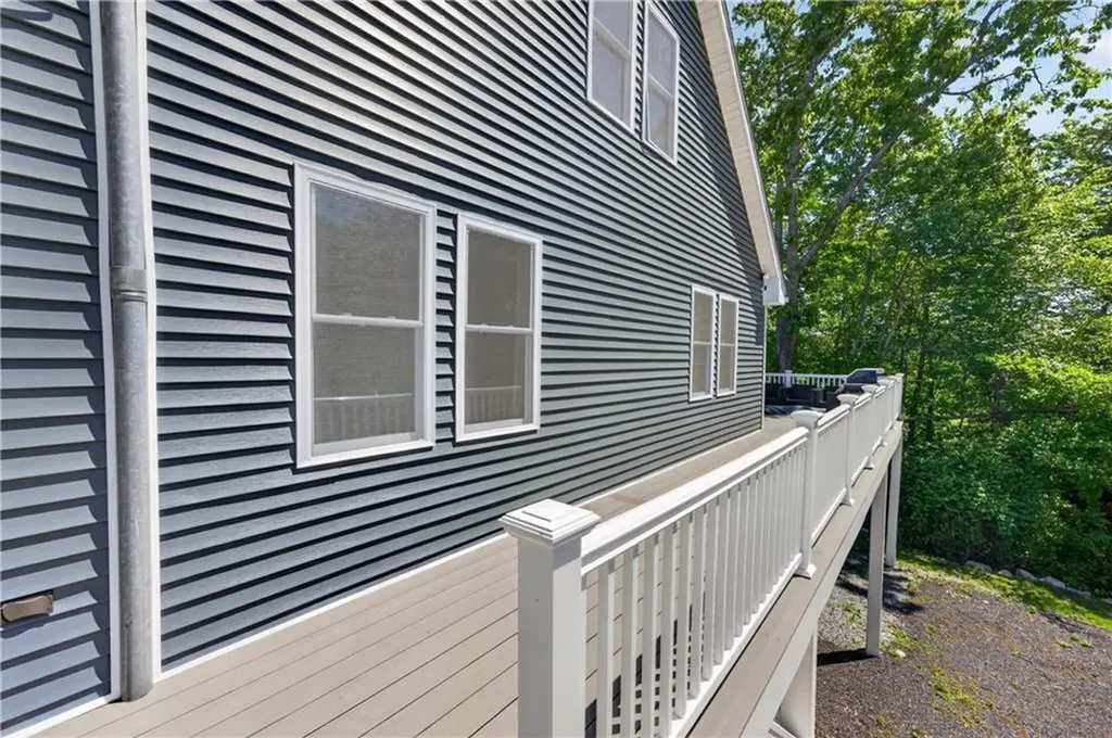 40 Pound Road Westerly RI 02891