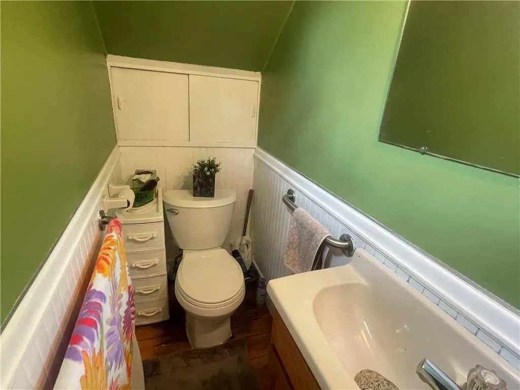 82 Jefferson Avenue Pawtucket RI 02860