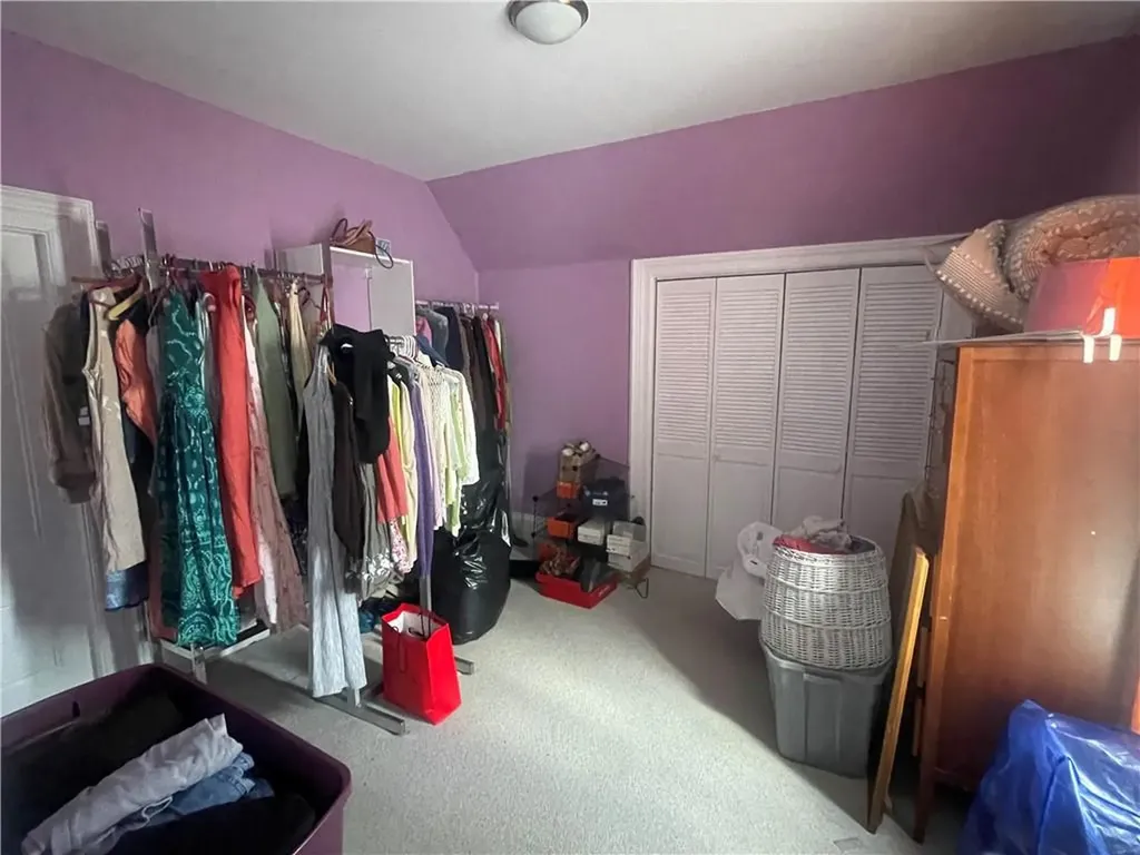 82 Jefferson Avenue Pawtucket RI 02860