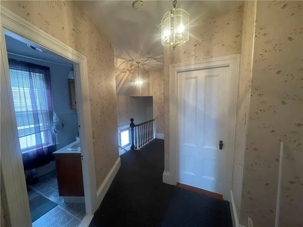 82 Jefferson Avenue Pawtucket RI 02860