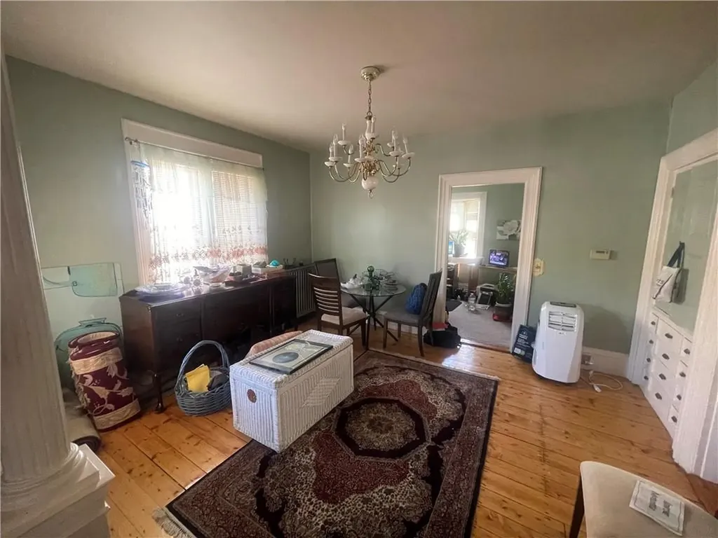 82 Jefferson Avenue Pawtucket RI 02860
