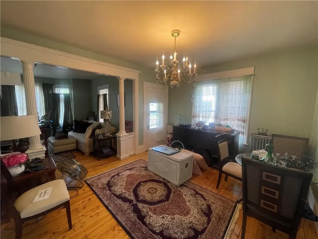 82 Jefferson Avenue Pawtucket RI 02860