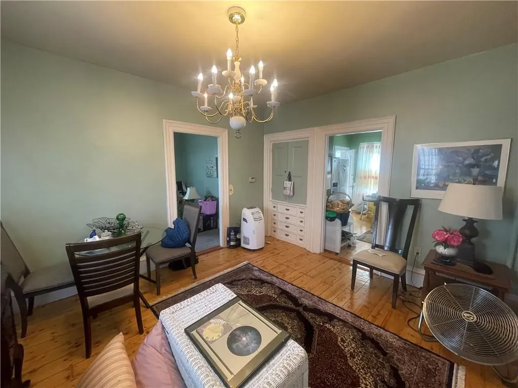 82 Jefferson Avenue Pawtucket RI 02860