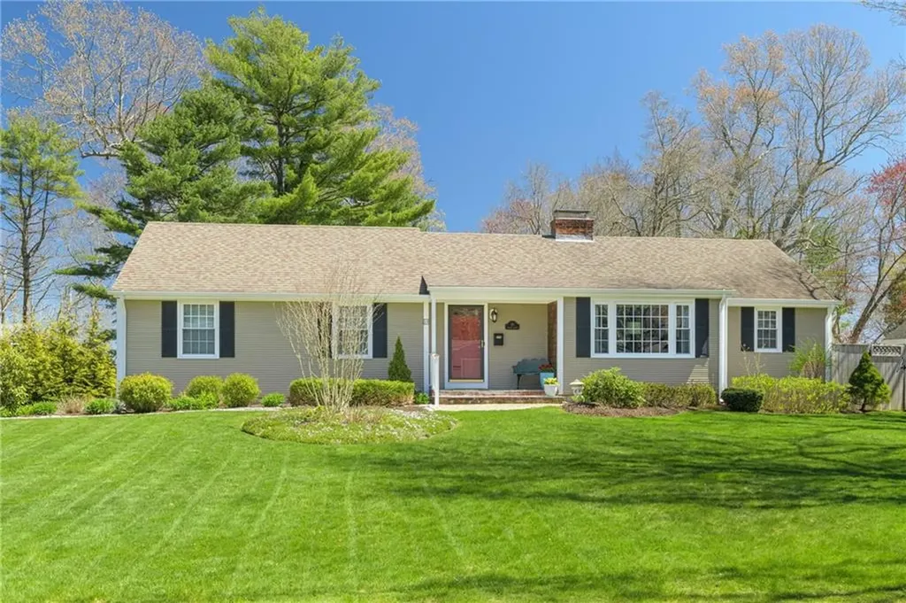 20 Bullock Avenue Barrington RI 02806