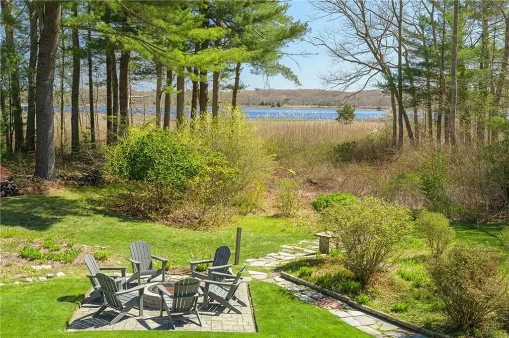 20 Bullock Avenue Barrington RI 02806