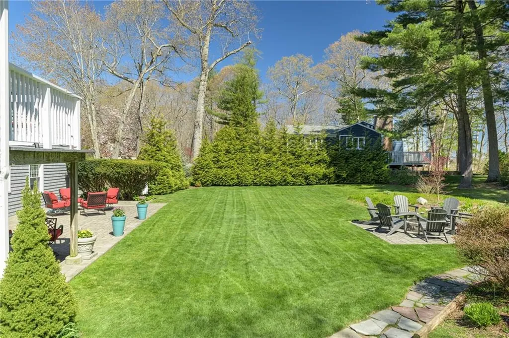 20 Bullock Avenue Barrington RI 02806