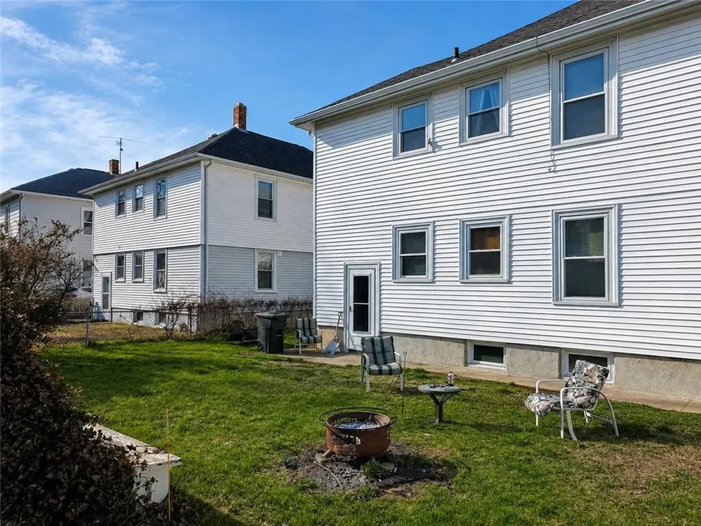 13 15 Cameron Street Pawtucket RI 02861