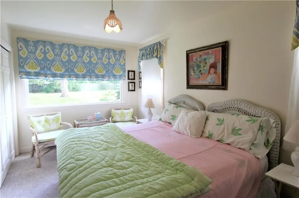 18 Ledge Road Newport RI 02840
