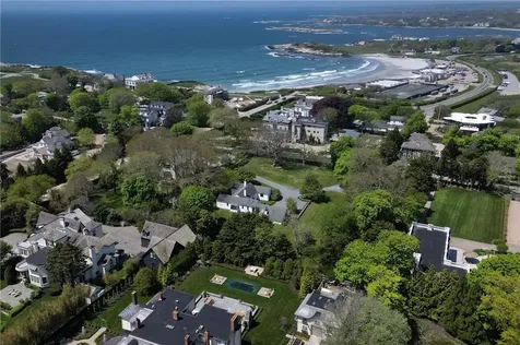 18 Ledge Road Newport RI 02840