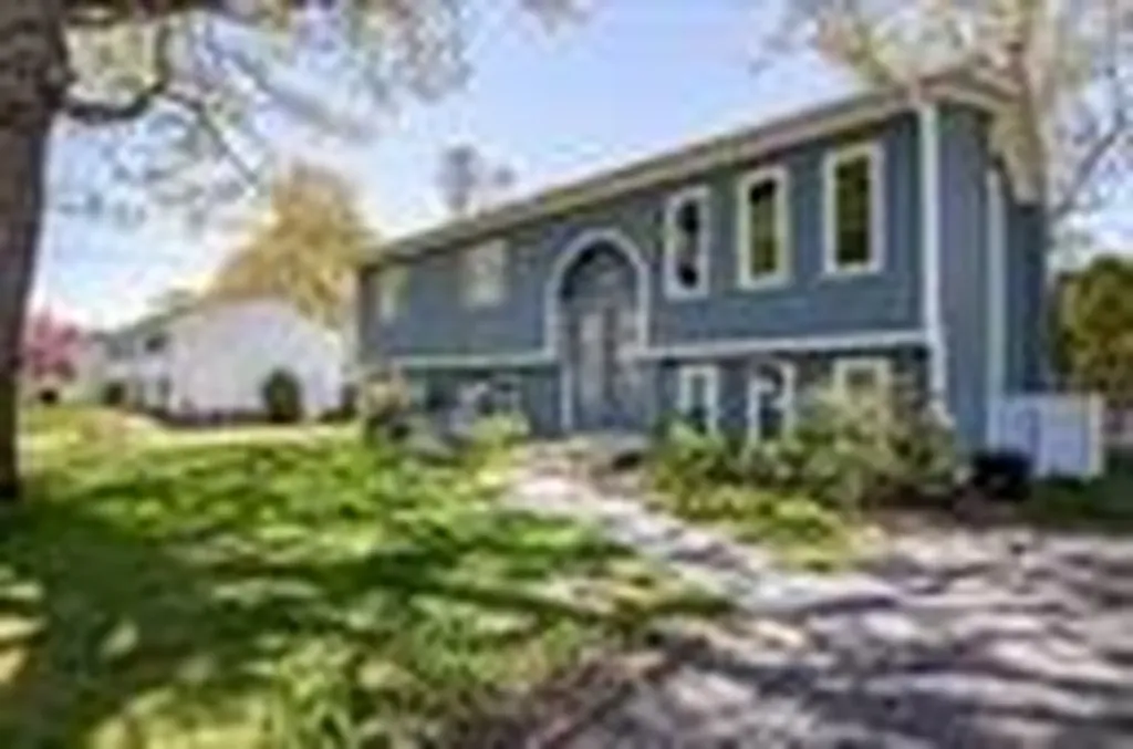 17 Tell Street Warwick RI 02889