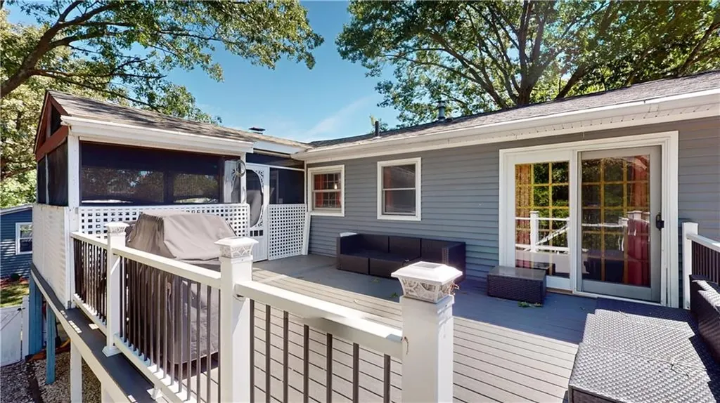 17 Tell Street Warwick RI 02889
