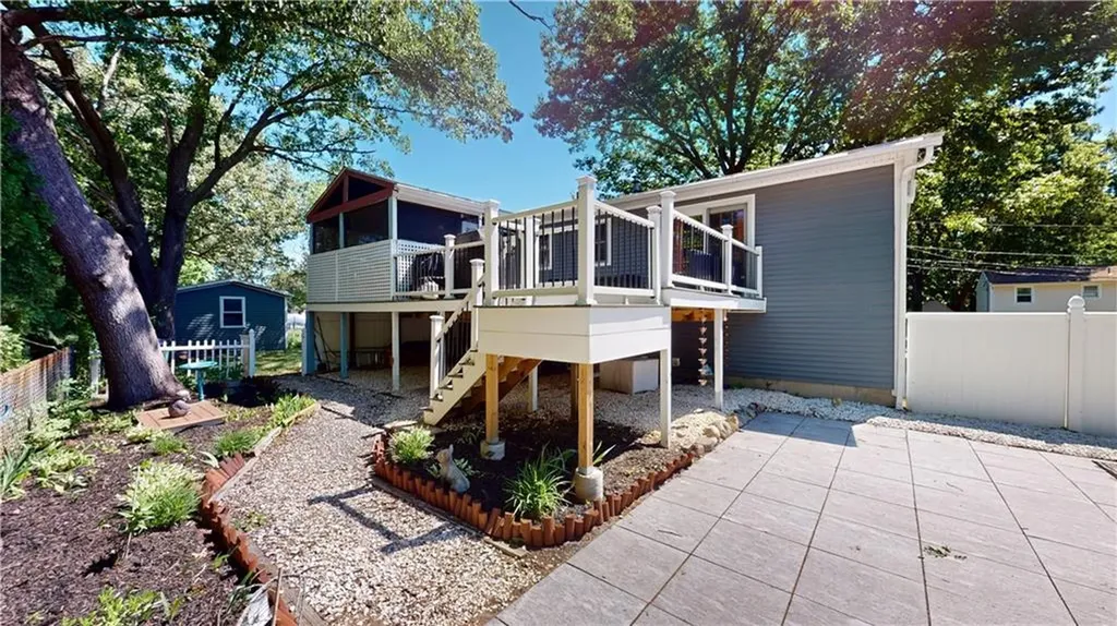 17 Tell Street Warwick RI 02889