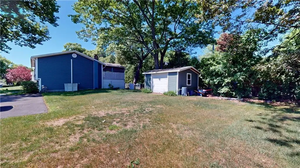 17 Tell Street Warwick RI 02889