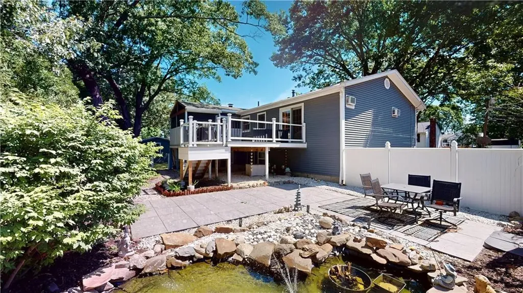 17 Tell Street Warwick RI 02889