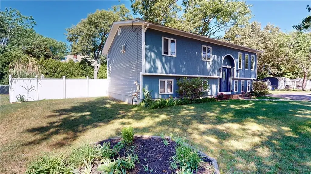 17 Tell Street Warwick RI 02889