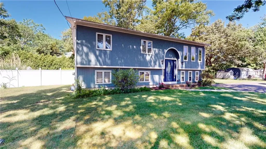 17 Tell Street Warwick RI 02889