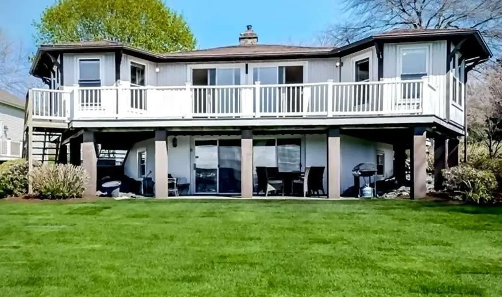 213 Seaside Drive Jamestown RI 02835