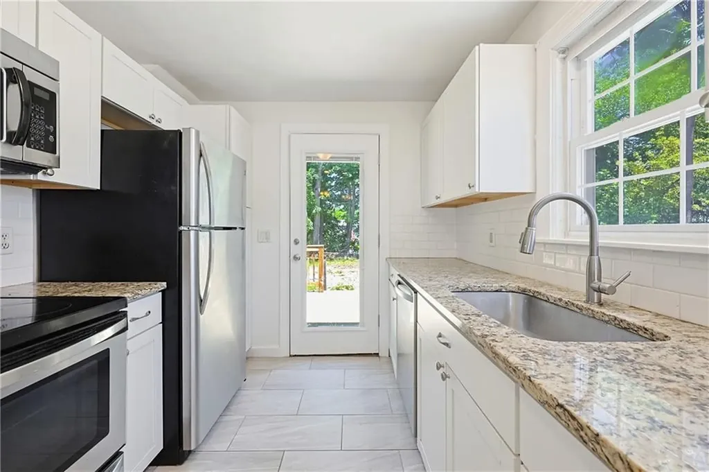 14 Jenks Street East Providence RI 02914