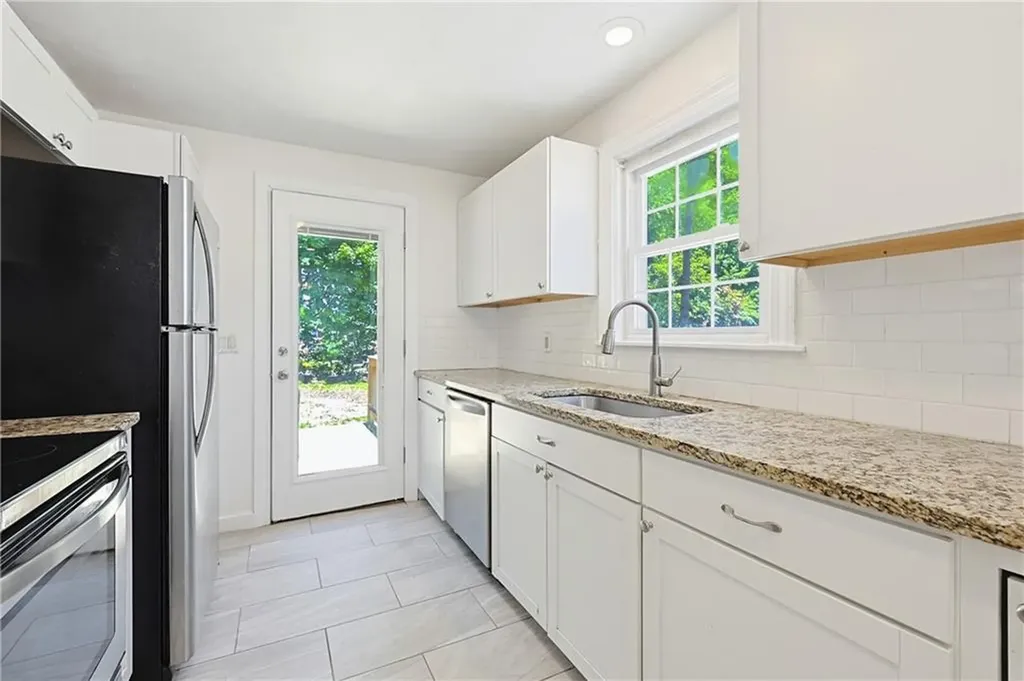 14 Jenks Street East Providence RI 02914