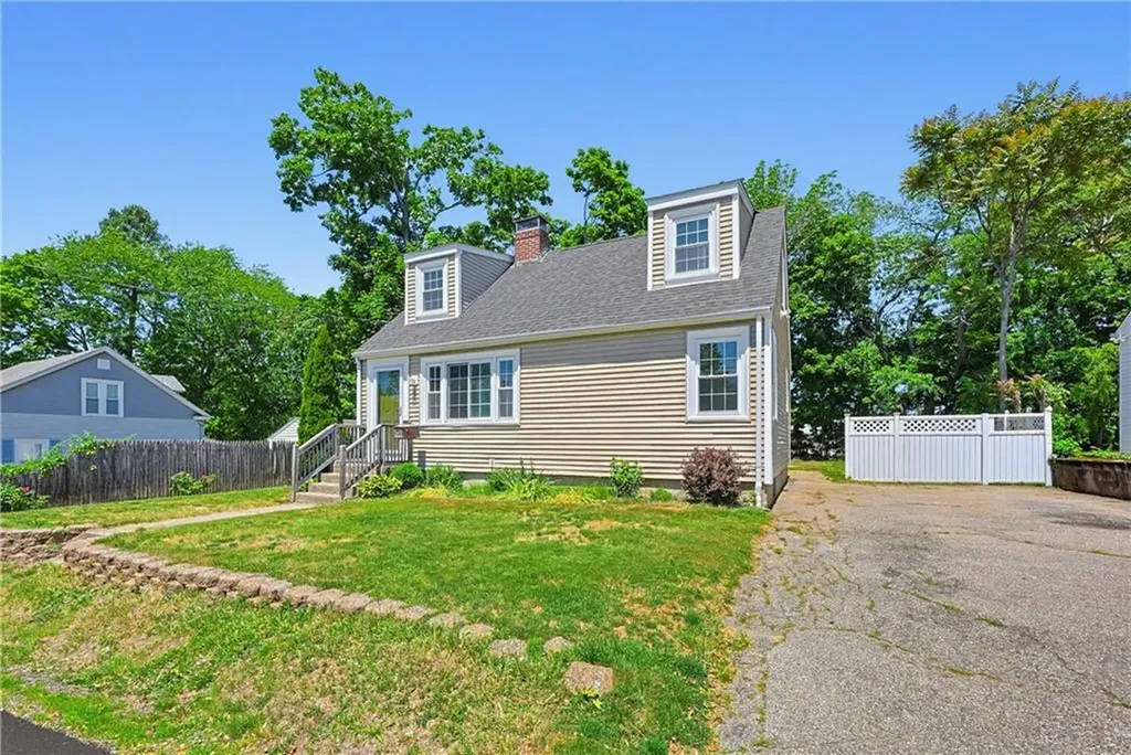 14 Jenks Street East Providence RI 02914
