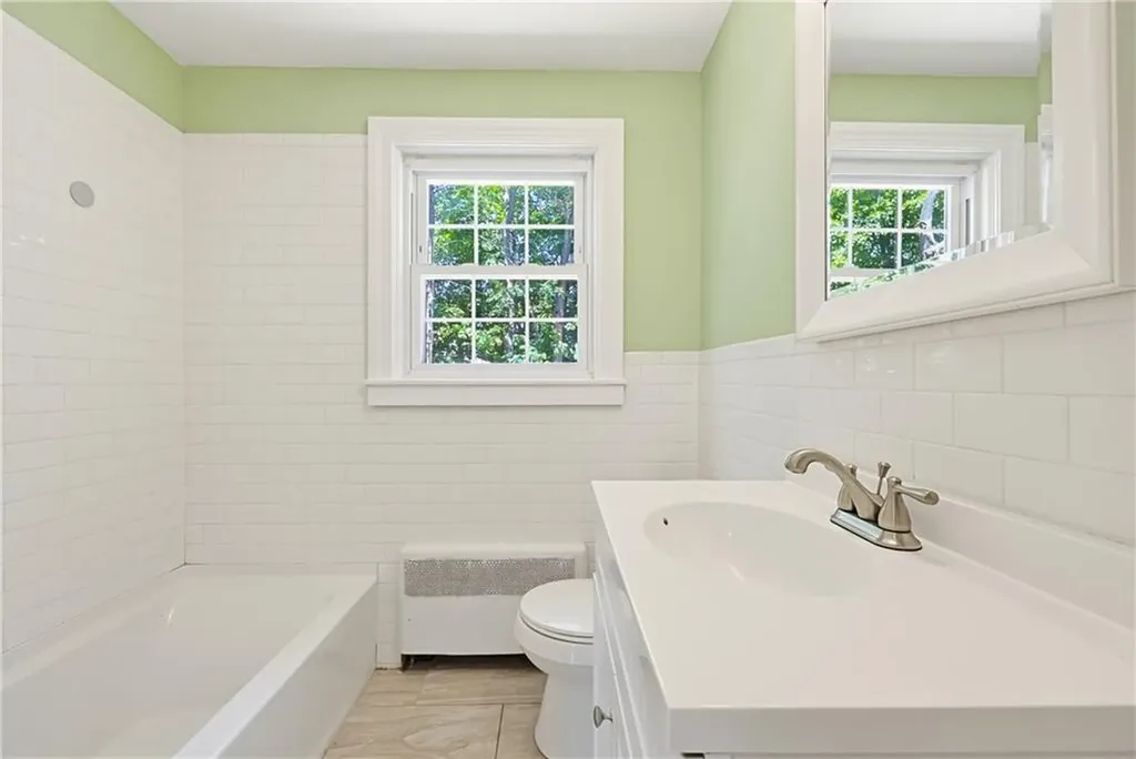 14 Jenks Street East Providence RI 02914