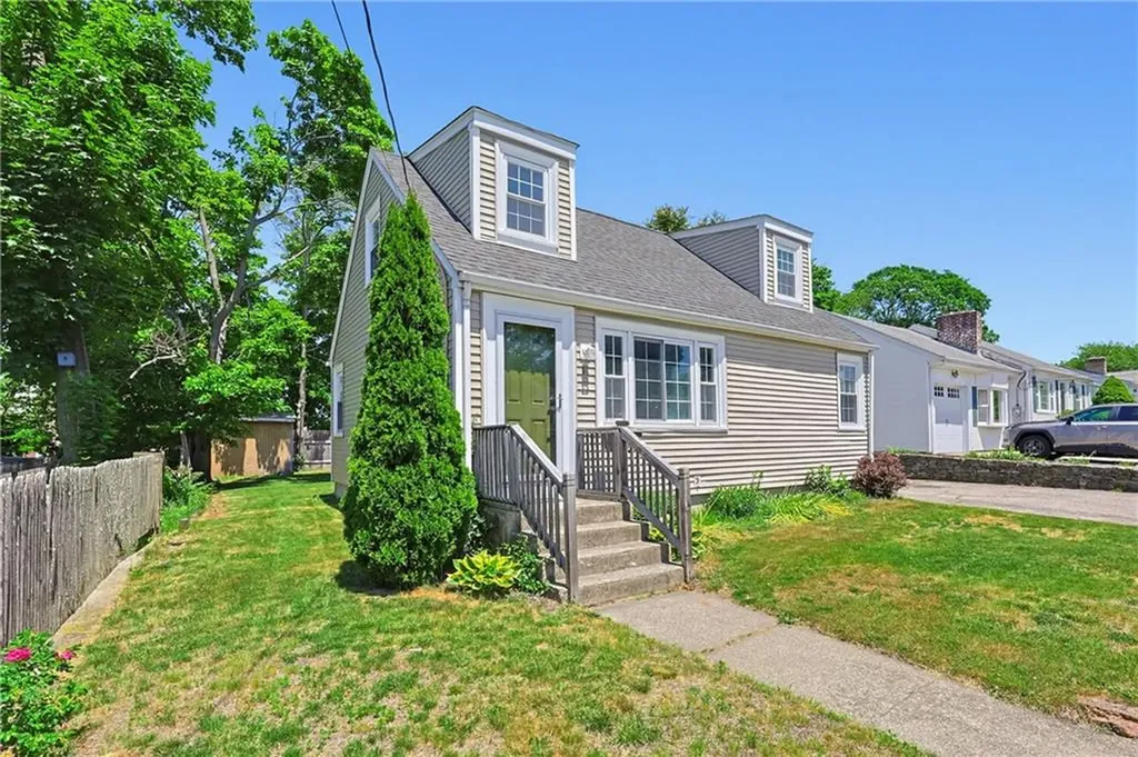 14 Jenks Street East Providence RI 02914
