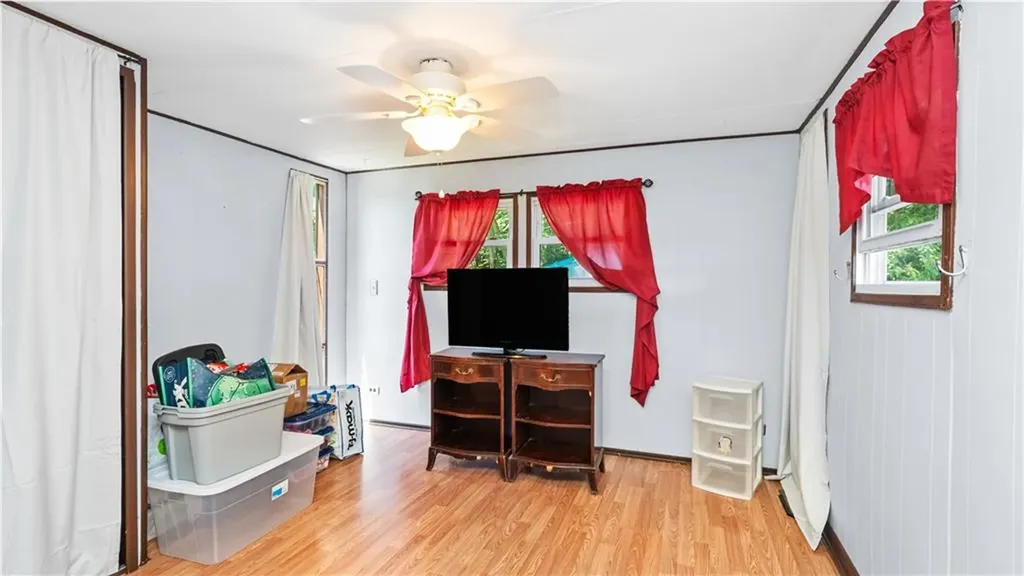 979 #8 Toll Gate Road Warwick RI 02886