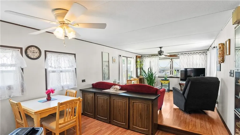 979 #8 Toll Gate Road Warwick RI 02886