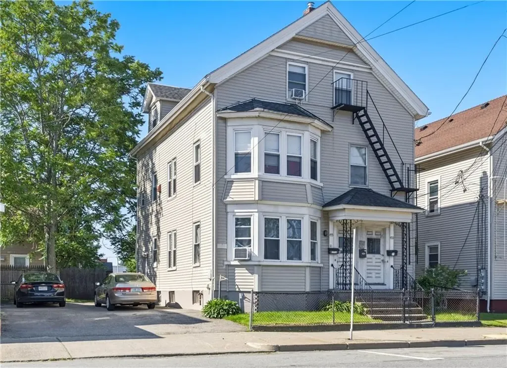 453 Central Avenue Pawtucket RI 02861